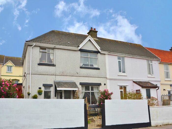 3 Bedroom End Of Terrace House To Rent In Tresawle Road, Falmouth, TR11