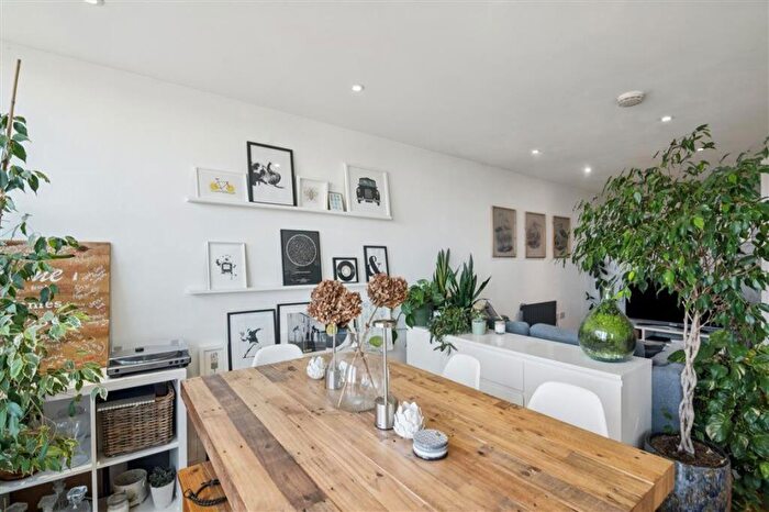2 Bedroom Flat To Rent In Arklow Road, New Cross, SE14