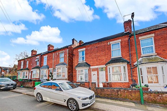 3 Bedroom End Of Terrace House To Rent In Cope Street, Nottingham, NG7