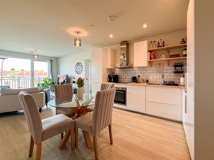 2 Bedroom Flat For Sale In Snapdragon, Hazel Road, Knowle, BS4