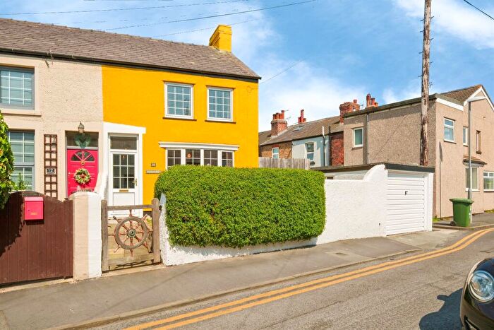 2 Bedroom End Of Terrace House For Sale In Lake Place, Wirral, CH47