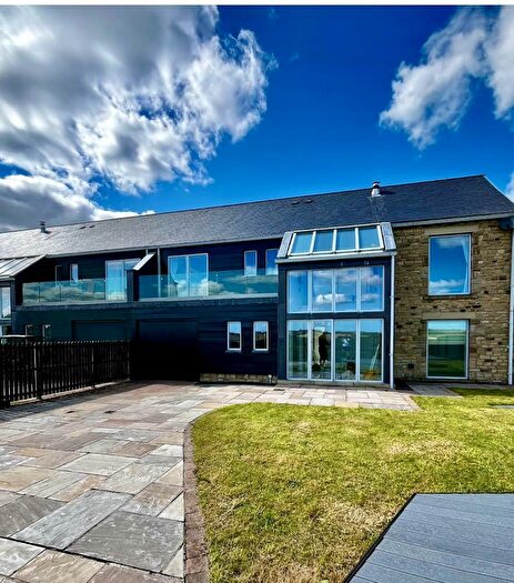 3 Bedroom Semi-Detached House To Rent In Durham, DH1