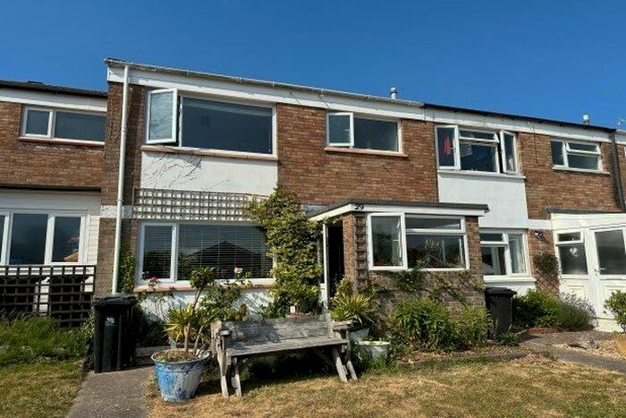 3 Bedroom Property To Rent In Meadows Close, Poole, BH16