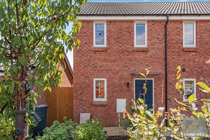 2 Bedroom End Of Terrace House For Sale In Linhay Road, Cranbrook, EX5