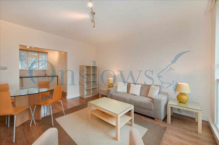 2 Bedroom Apartment To Rent In Caernarvon House, Hallfield Estate, London, W2
