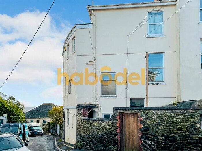 2 Bedroom Flat To Rent In Hartley Avenue, Plymouth, PL3