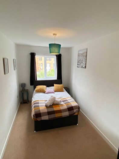 2 Bedroom Flat To Rent In Old Bedford Road, Luton, LU2