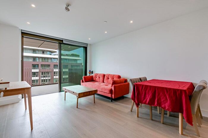 1 Bedroom Apartment To Rent In Darwin House, Prince Of Wales Drive, London, SW11