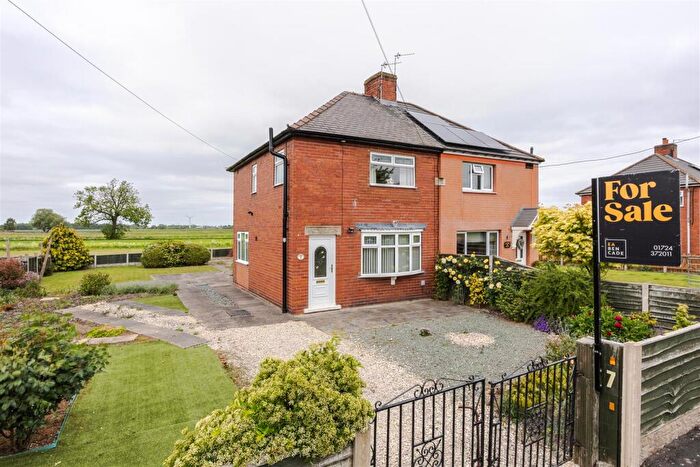 3 Bedroom Semi-Detached House For Sale In Chapel Lane, East Butterwick, DN17