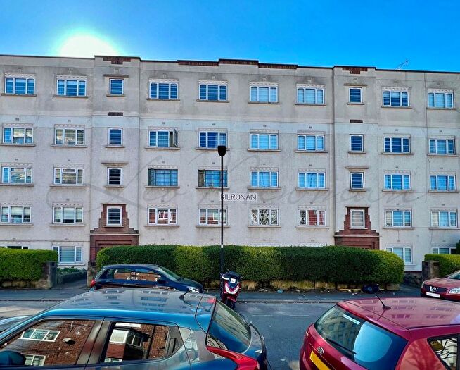 2 Bedroom Flat To Rent In Rosebank Way, London, W3