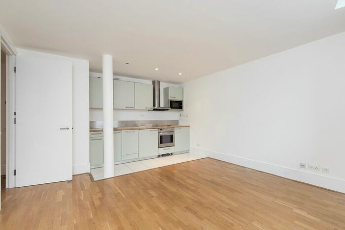 1 Bedroom Flat To Rent In Wild Street, Covent Garden, WC2B
