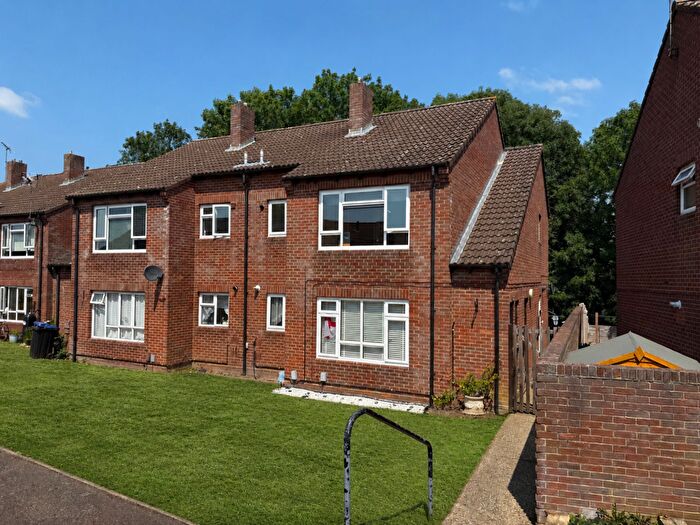 2 Bedroom Maisonette For Sale In Gilpins Gallop, Stanstead Abbotts, SG12