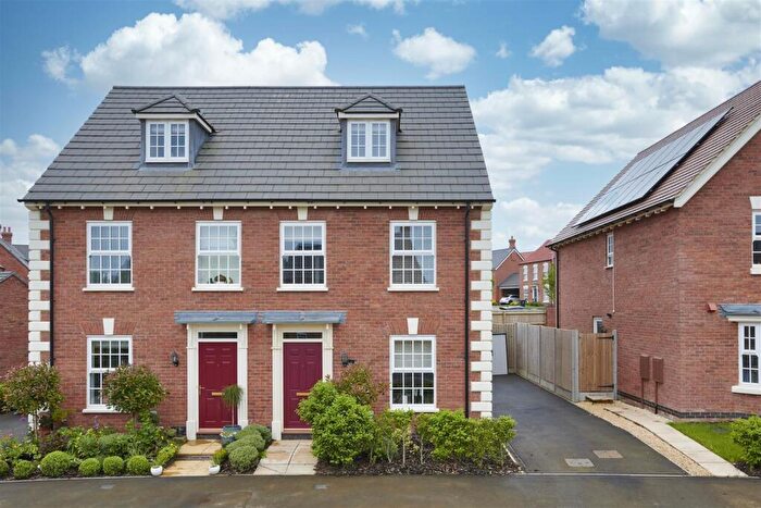 3 Bedroom Semi Detached House For Sale In Woodward Drive, Market Harborough, LE16