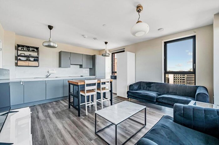 2 Bedroom Apartment To Rent In North End Road, Wembley, HA9
