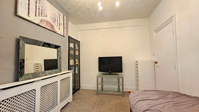 1 Bedroom Property To Rent In Darnley Street, Gravesend, DA11