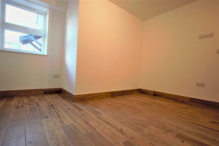 Property To Rent In Hertford Road, Enfield, EN3