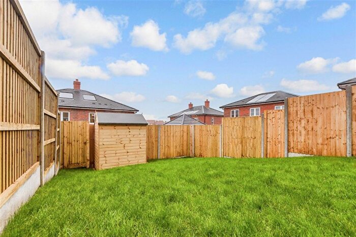 2 Bedroom End Of Terrace House For Sale In Richmond Park, Whitfield, Dover, Kent, CT16