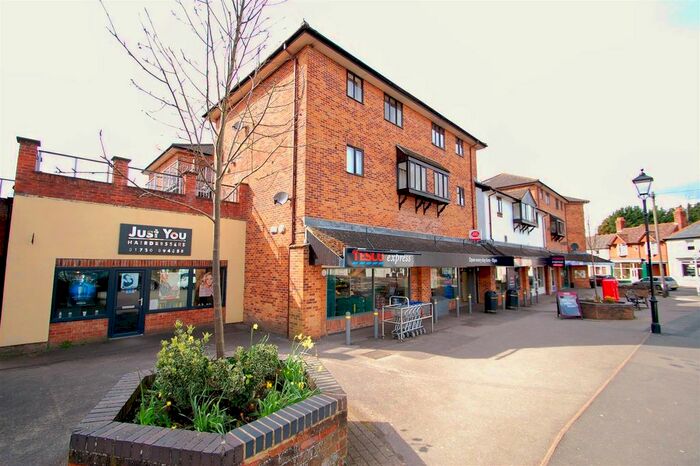 1 Bedroom Flat To Rent In Linden Drive, Liss, GU33