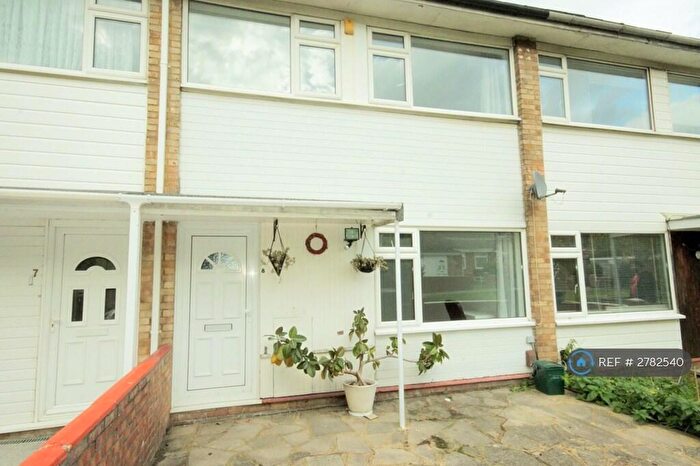 4 Bedroom Terraced House To Rent In Colton Gardens, London, N17