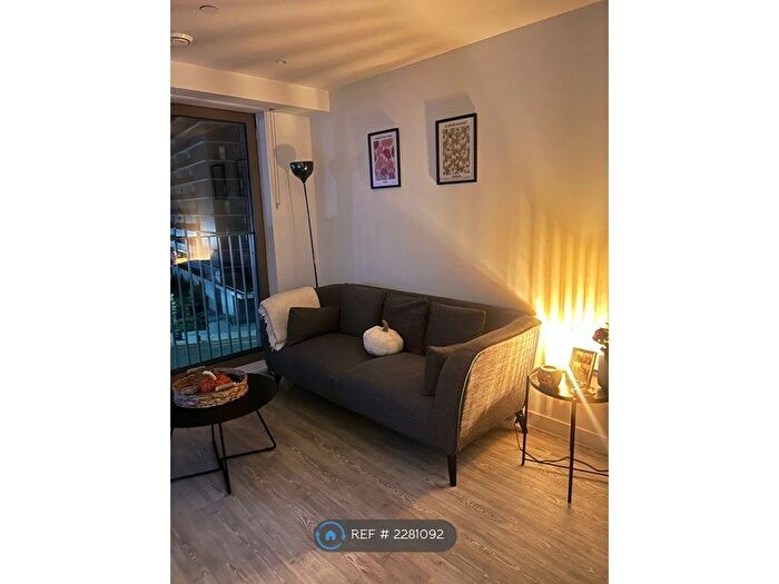 1 Bedroom Flat To Rent In Chester Road, Manchester, M15