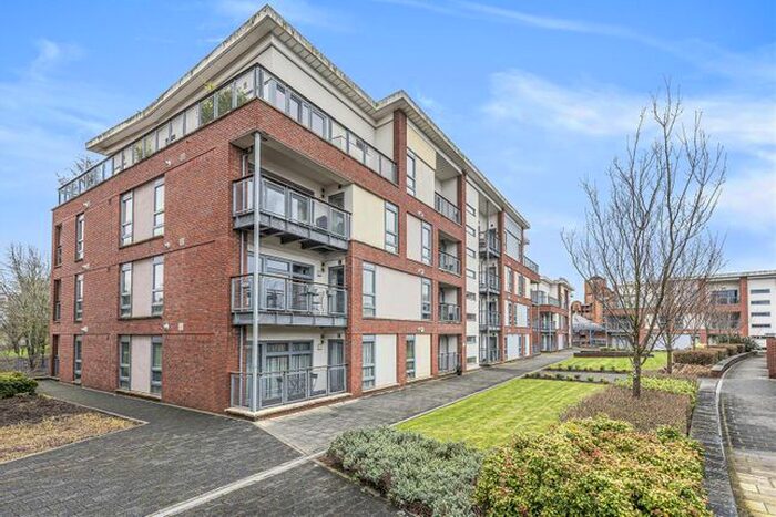 1 Bedroom Flat For Sale In Broad Weir, City Centre, BS1