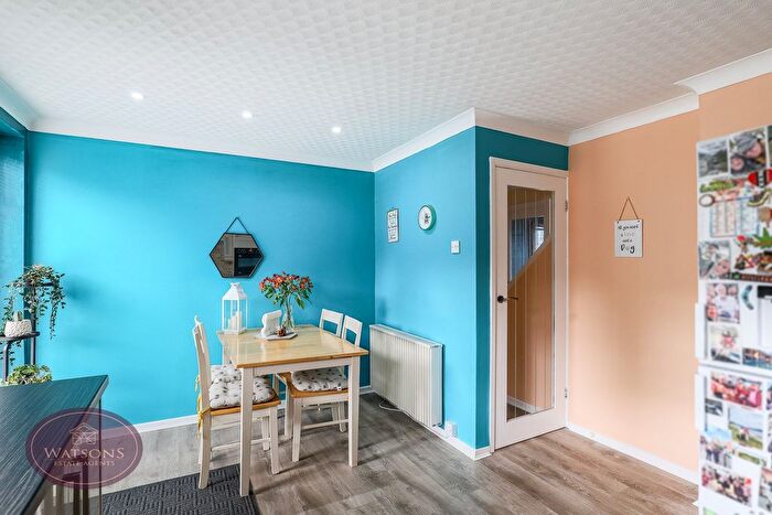 3 Bedroom Detached House For Sale In Bagnall Road, Nottingham, NG6