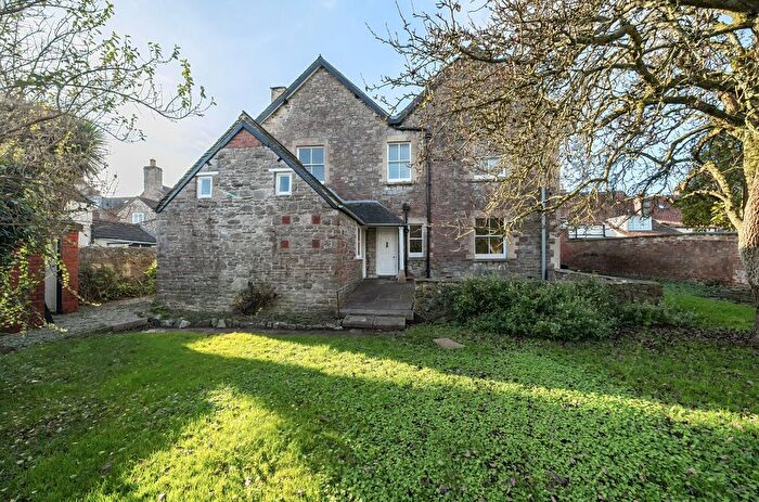 7 Bedroom Link Detached House For Sale In High Street, Wickwar, Wotton-Under-Edge, Gloucestershire, GL12