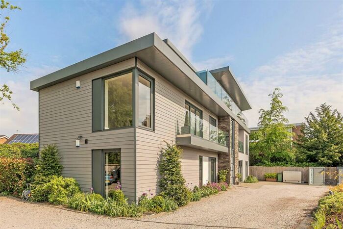 2 Bedroom Apartment To Rent In Blythwood, Blossomfield Road, Solihull, B91