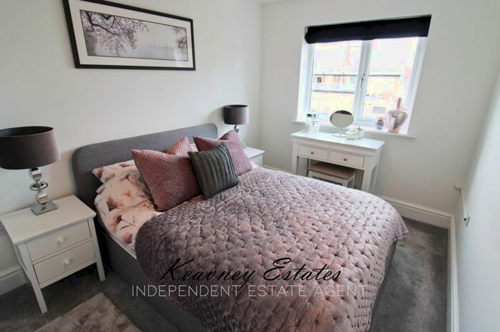 3 Bedroom Semi-Detached House For Sale In Irvine Avenue, Boothstown, M28