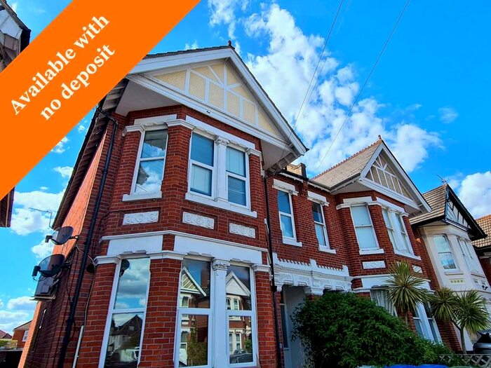 Studio To Rent In Thornbury Avenue, Southampton, SO15