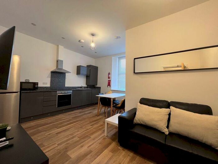 2 Bedroom Flat To Rent In Osborne Terrace, Newcastle Upon Tyne, NE2