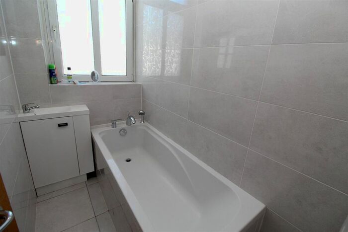 7 Bedroom Property To Rent In Merthyr Street, Cathays, Cardiff, CF24