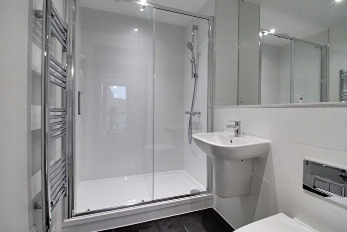 2 Bedroom Apartment To Rent In Jq Rise, Goodman Street, Birmingham City Centre, B1