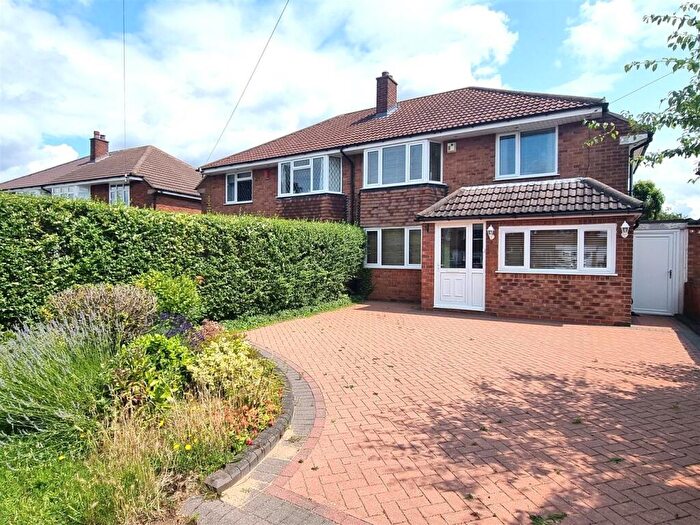4 Bedroom Semi-Detached House To Rent In Whitehouse Crescent, Sutton Coldfield, West Midlands, B75