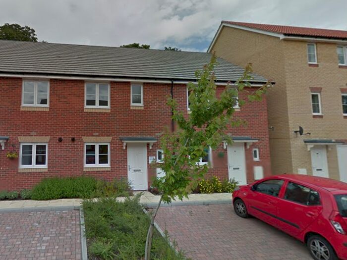 3 Bedroom Terraced House To Rent In Cranwell Road, Farnborough, GU14