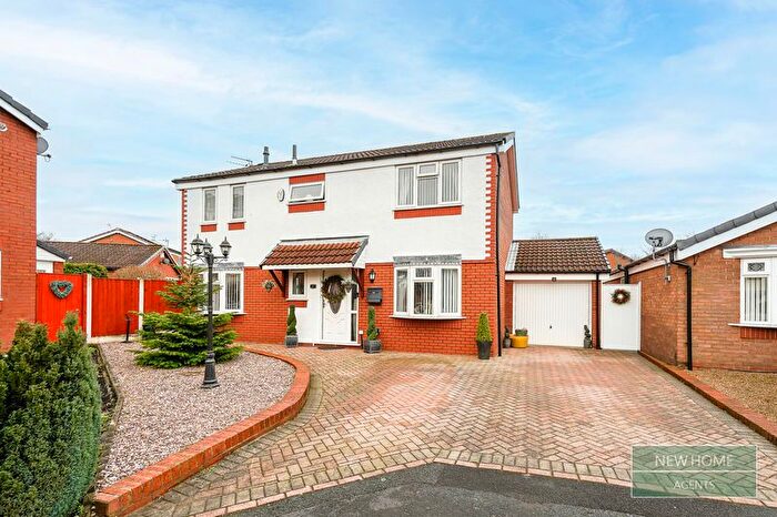 4 Bedroom Detached House For Sale In Gairloch Close, Fearnhead, Warrington, WA2