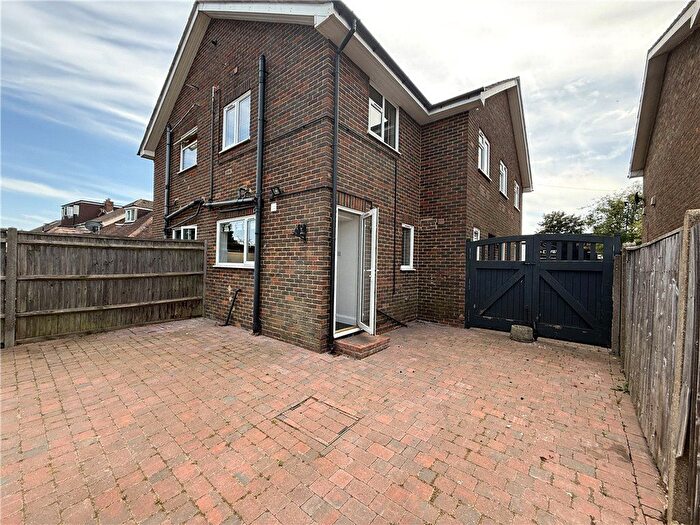 3 Bedroom Semi-Detached House For Sale In Brighton Road, Lower Kingswood, KT20