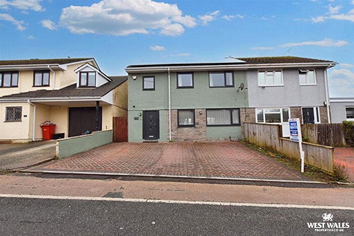 5 Bedroom Semi-Detached House For Sale In South Road, Pembroke, SA71