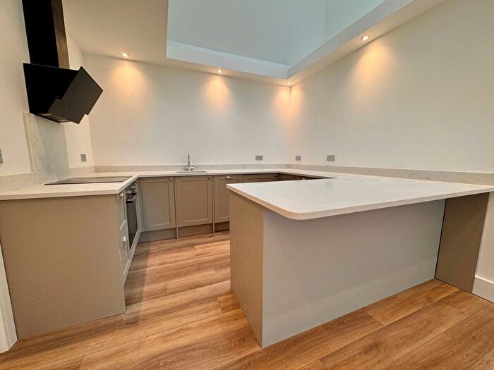 2 Bedroom Maisonette To Rent In Canon Street, Taunton, TA1