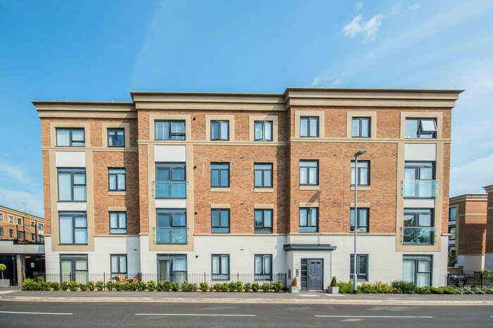 2 Bedroom Apartment To Rent In Mill Road, Hertford, SG14