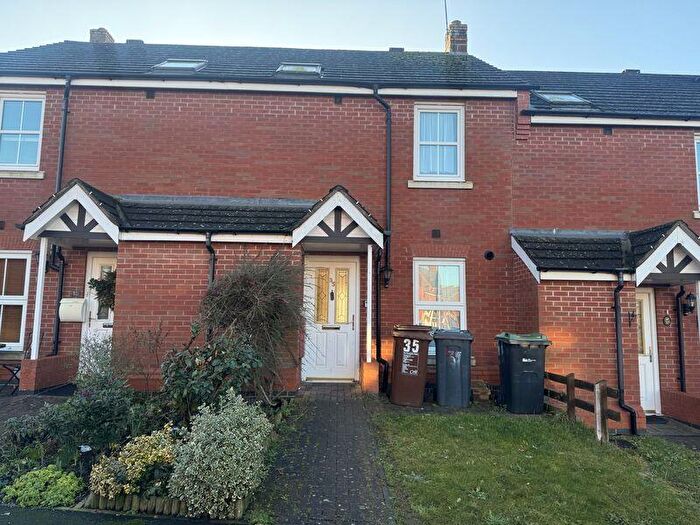 3 Bedroom Terraced House To Rent In Farnborough Close, Corby, NN18