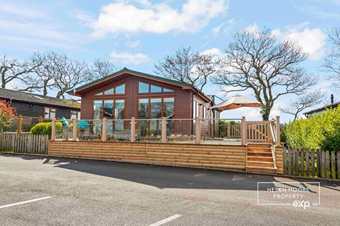 2 Bedroom Lodge For Sale In The Thatches, Modbury, South Hams, PL21