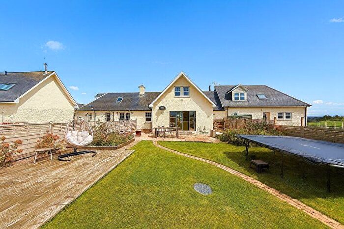 3 Bedroom Barn Conversion For Sale In Monkreddan Farm, Kilwinning, KA13