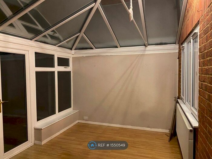 3 Bedroom Semi-Detached House To Rent In Redford Close, Feltham, TW13