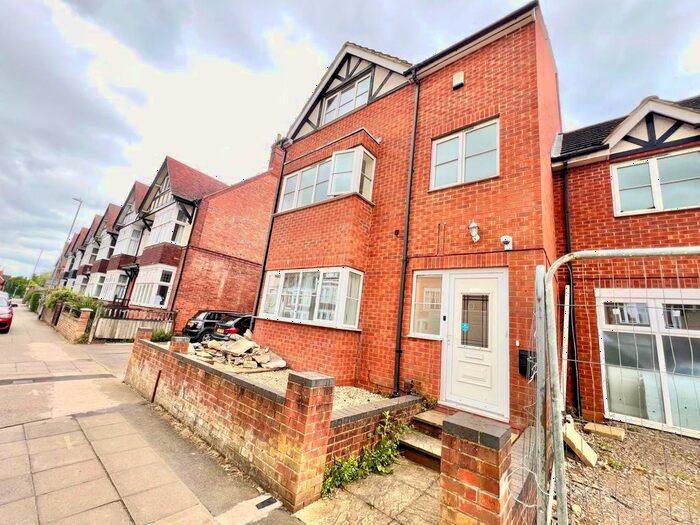 4 Bedroom Property To Rent In Abington Avenue, Abington, Northampton, NN1