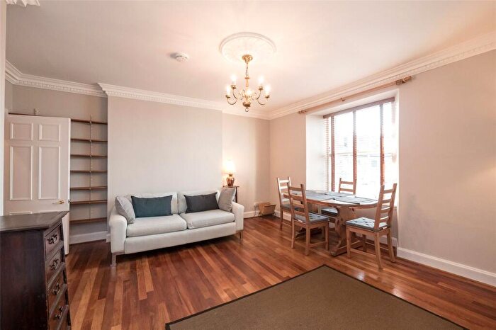 1 Bedroom Flat To Rent In Dublin Street, Edinburgh, EH1