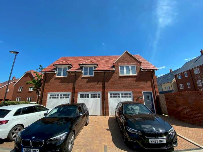 2 Bedroom Property To Rent In Selwyn Road Tadpole Garden Village, Swindon, SN25