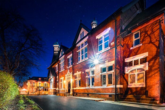 2 Bedroom Flat To Rent In Wilbraham Road, Chorlton, Manchester, M21