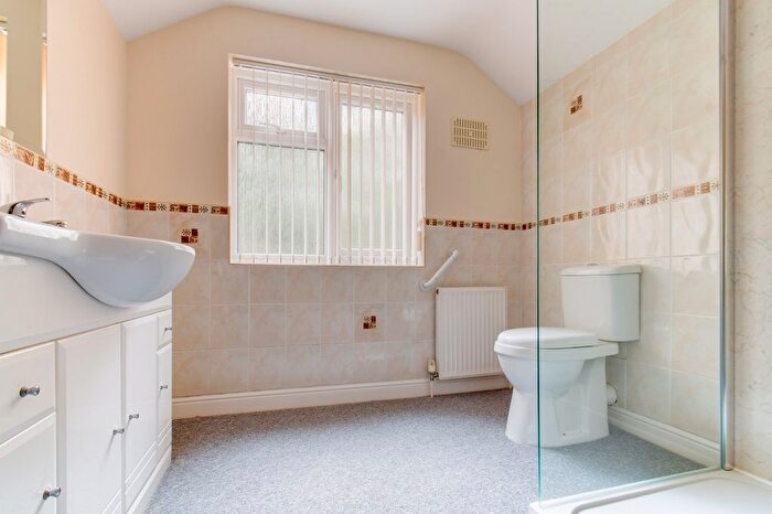 2 Bedroom Semi-Detached House For Sale In Station Road, Studley, Warwickshire, B80