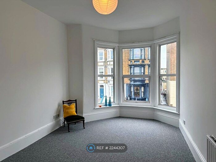 2 Bedroom Flat To Rent In Godwin Road, Cliftonville, Margate, CT9